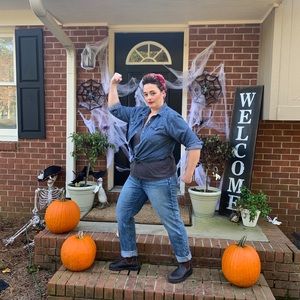 American Eagle button fly boyfriend jeans.